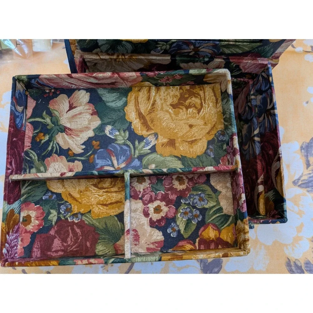 Vintage 1995 Tapestry Floral Jewelry Box Shabby Chic Style AS IS Cracked Mirror
